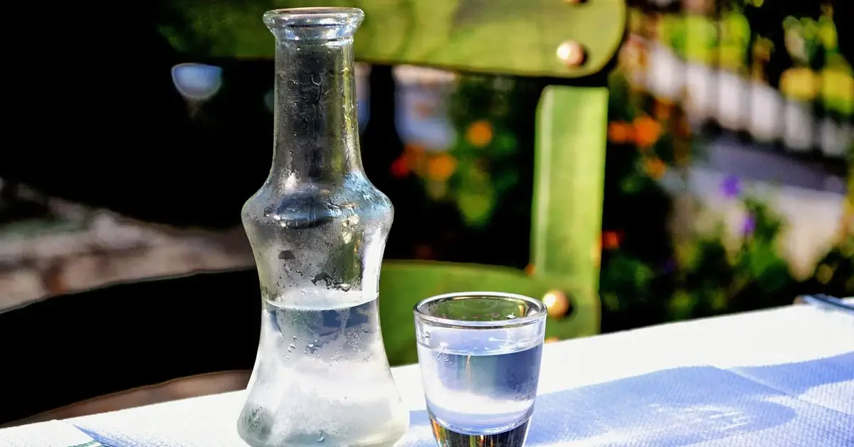 Top 10 Greek liquors: Mastic Liqueur