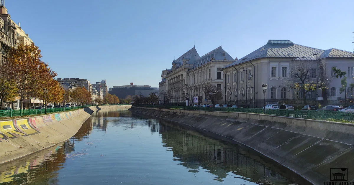 Bucharest in 3 days: view of the city with Dambovita River