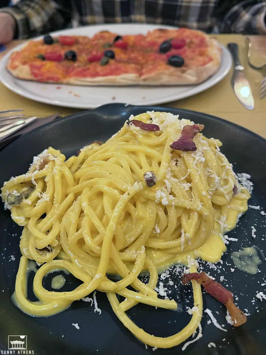 3 Days in Rome Itinerary: Carbonara della Tosca and Marinara pizza at the Tosca - Trattoria Pinseria.