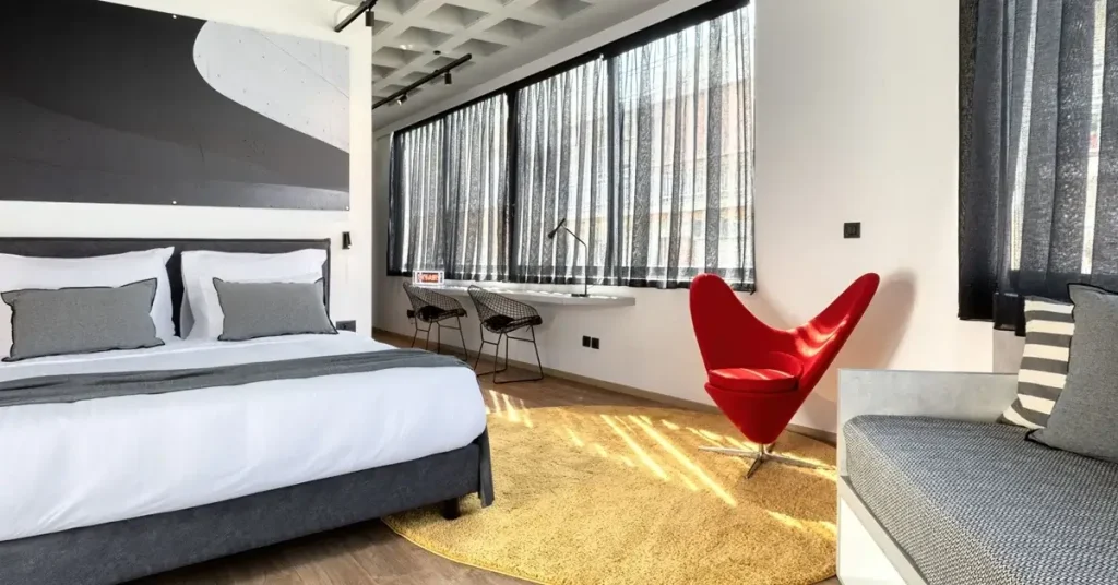 The bright suite of Koniama Acropolis hotel in Athens