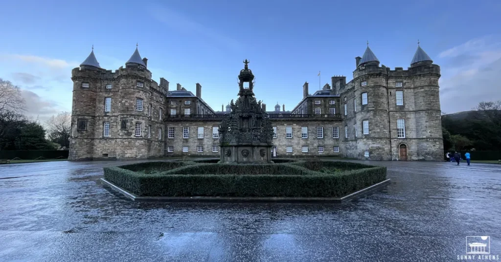 4 days in Edinburgh itinerary: The majestic Palace of Holyroodhouse with a sculpted fountain in the foreground.